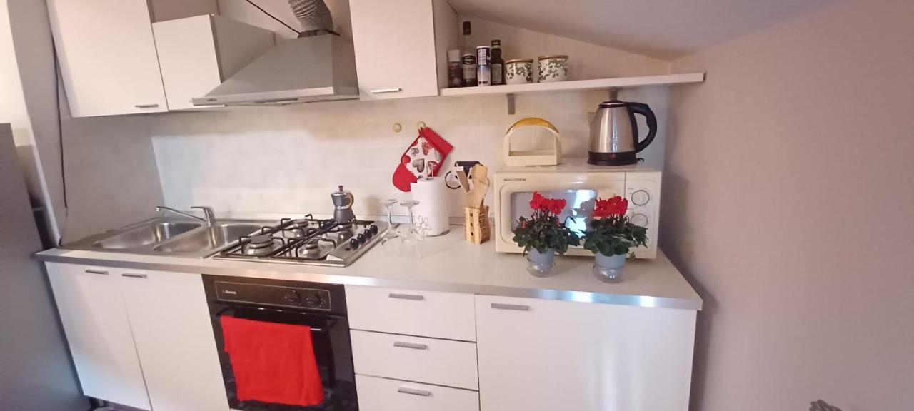 Dino Il Mansardino Apartamento Ome Exterior foto