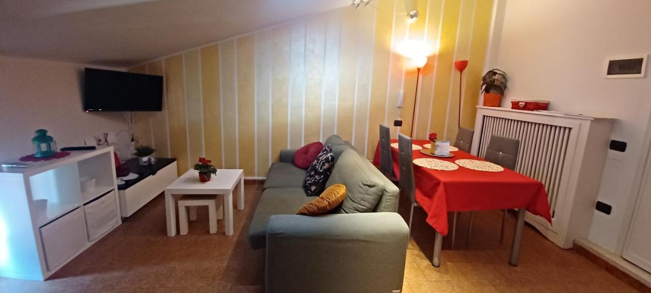 Dino Il Mansardino Apartamento Ome Exterior foto