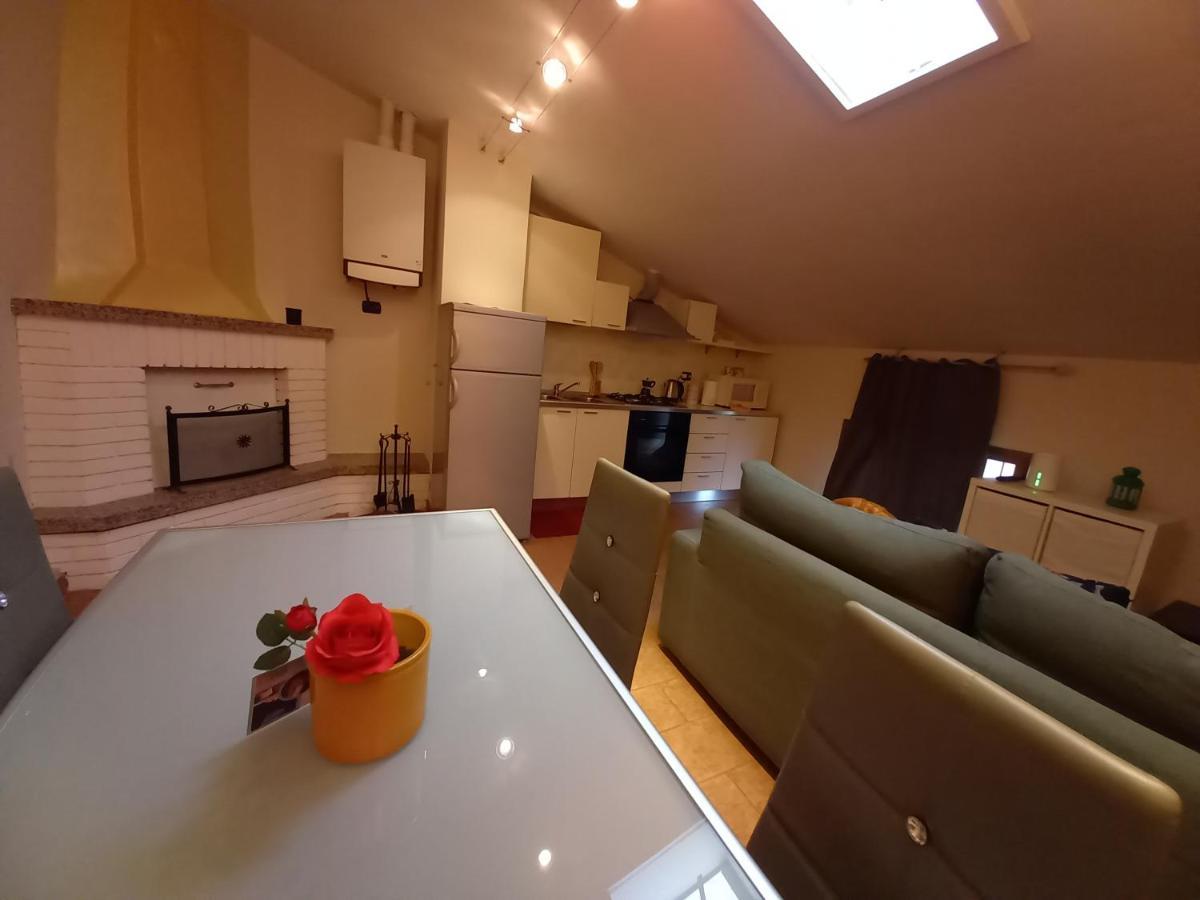 Dino Il Mansardino Apartamento Ome Exterior foto